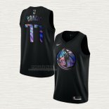 Maglia Luka Doncic NO 77 Dallas Mavericks Iridescent Logo Nero