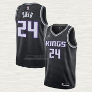 Maglia Buddy Hield NO 24 Sacramento Kings Statement Nero